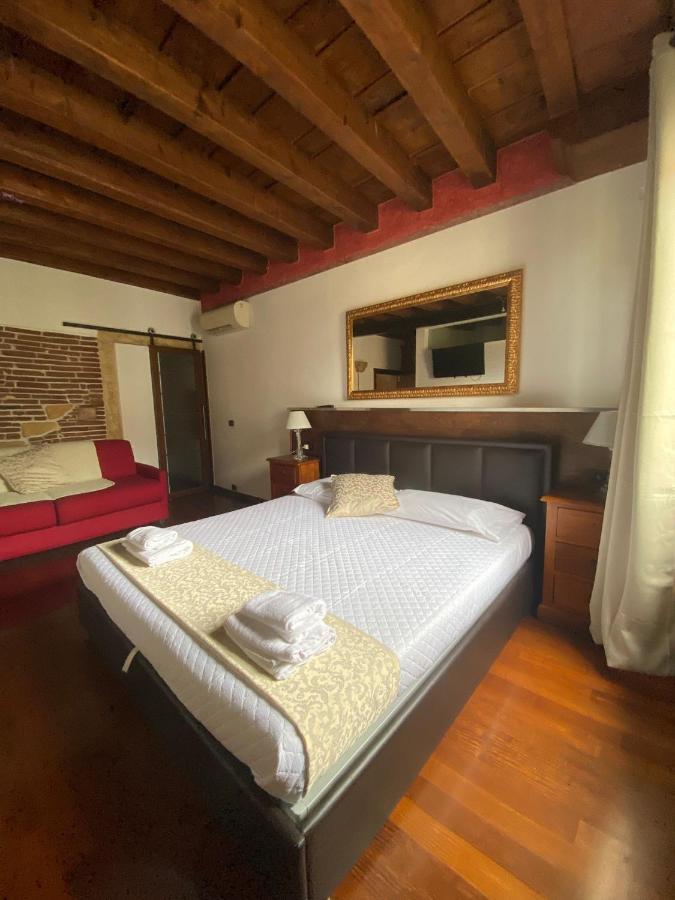 Апартаменты Roma Loft Верона Экстерьер фото